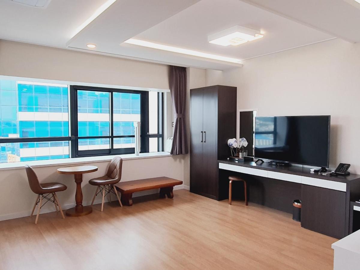 Hotel Wooin Mokpo Extérieur photo