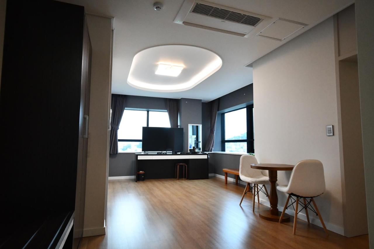 Hotel Wooin Mokpo Extérieur photo